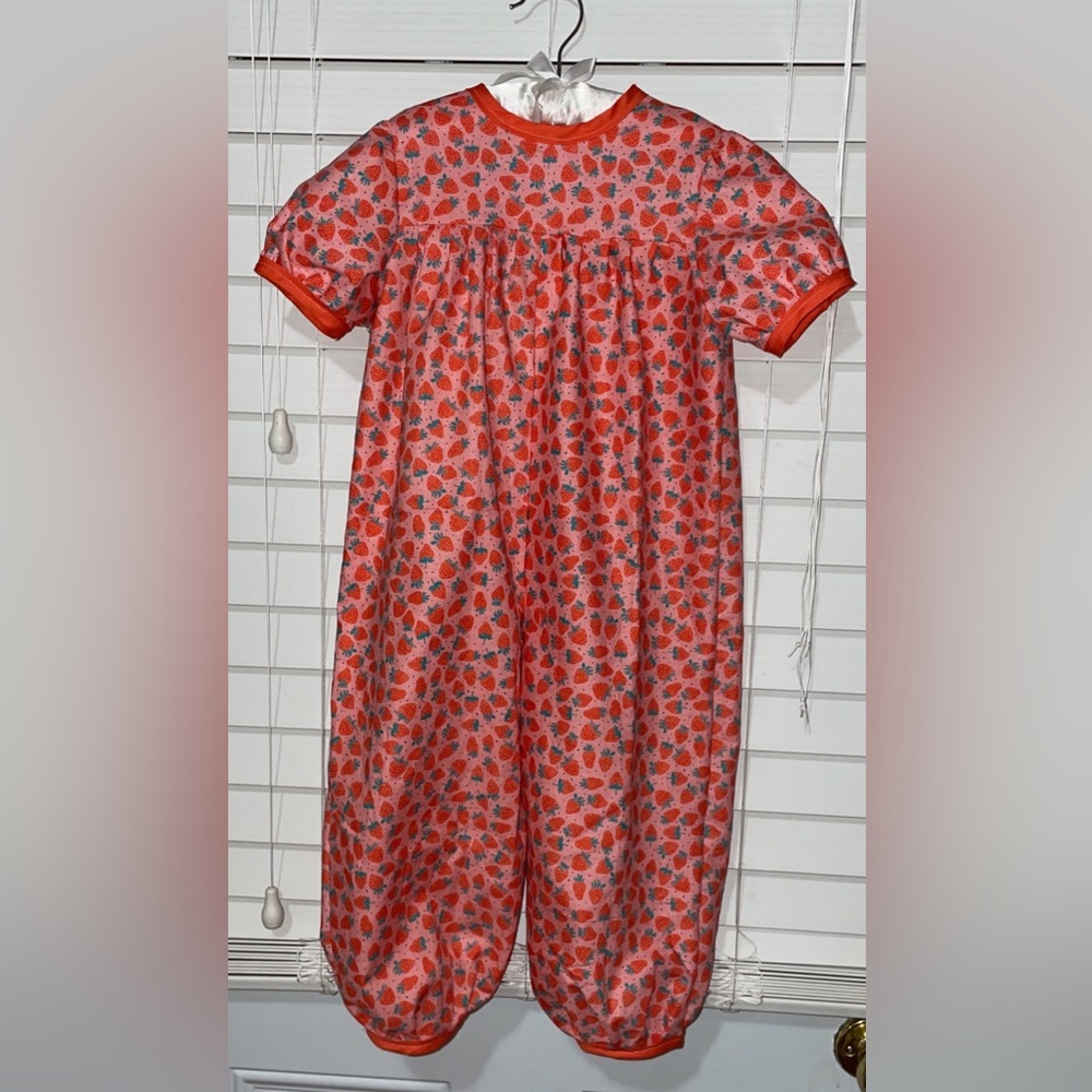 Strawberry Romper // Baby // toddler //fest // summer // fall // super cute